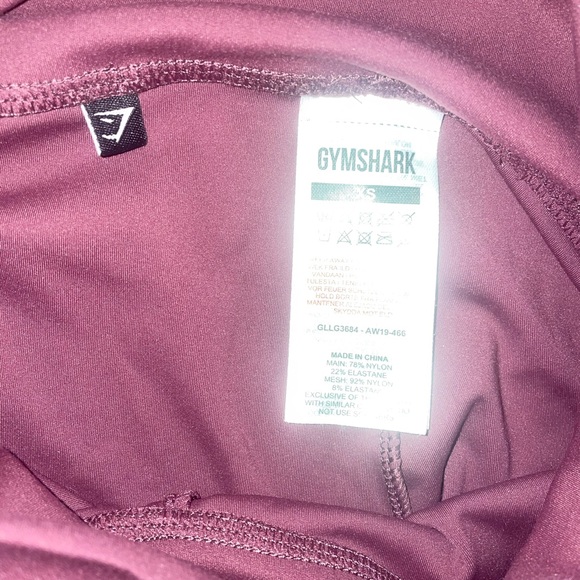 Gymshark studio crop leggings in the berry red color extra small - Picture 5 of 6